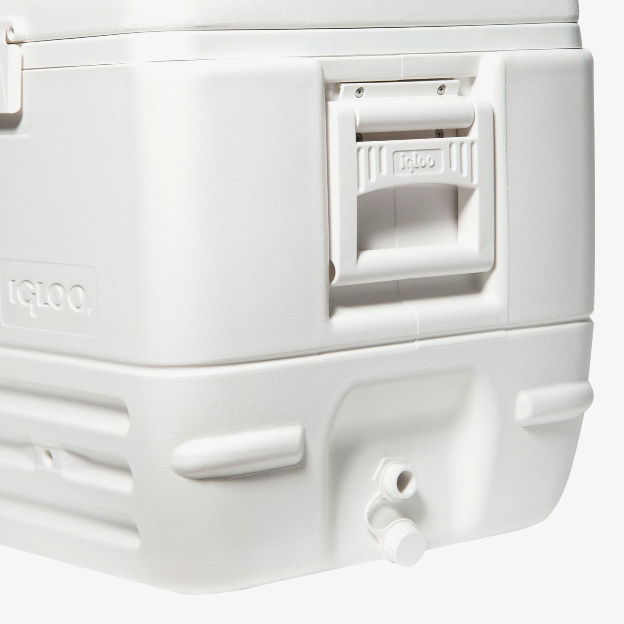 00044363-quick-and-cool-150-qt-cooler-side_d261c6aa-cd7b-40f6-b463-5023d91df276.jpg